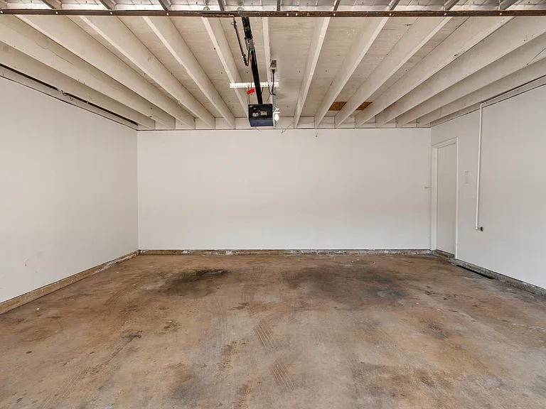 334 W Lexington Ave #103 — Photo 26