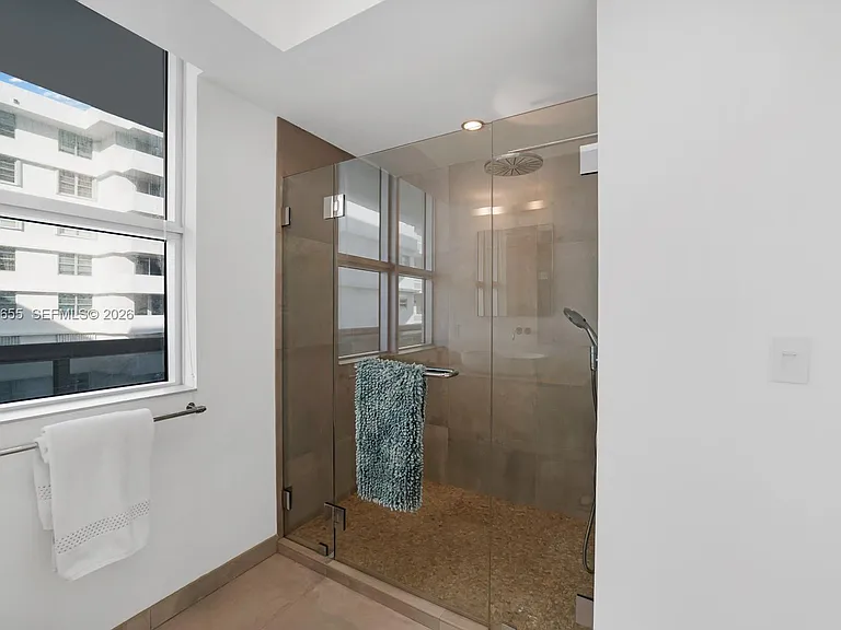 5801 Collins Ave #1200 — Photo 54