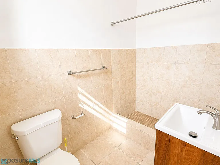 75 Calle Ponce — Photo 6