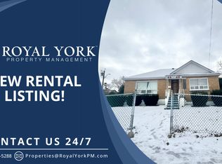 188 Dumbarton Ave #1, Hamilton, ON L8K5C1