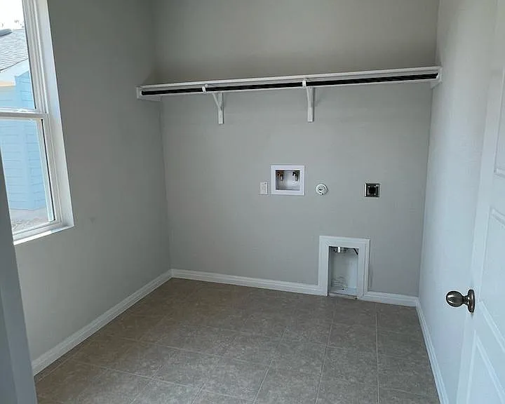 300 Pebblestream Pass — Photo 3