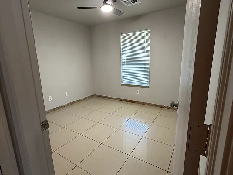 2704 Fennel Rd — Photo 14