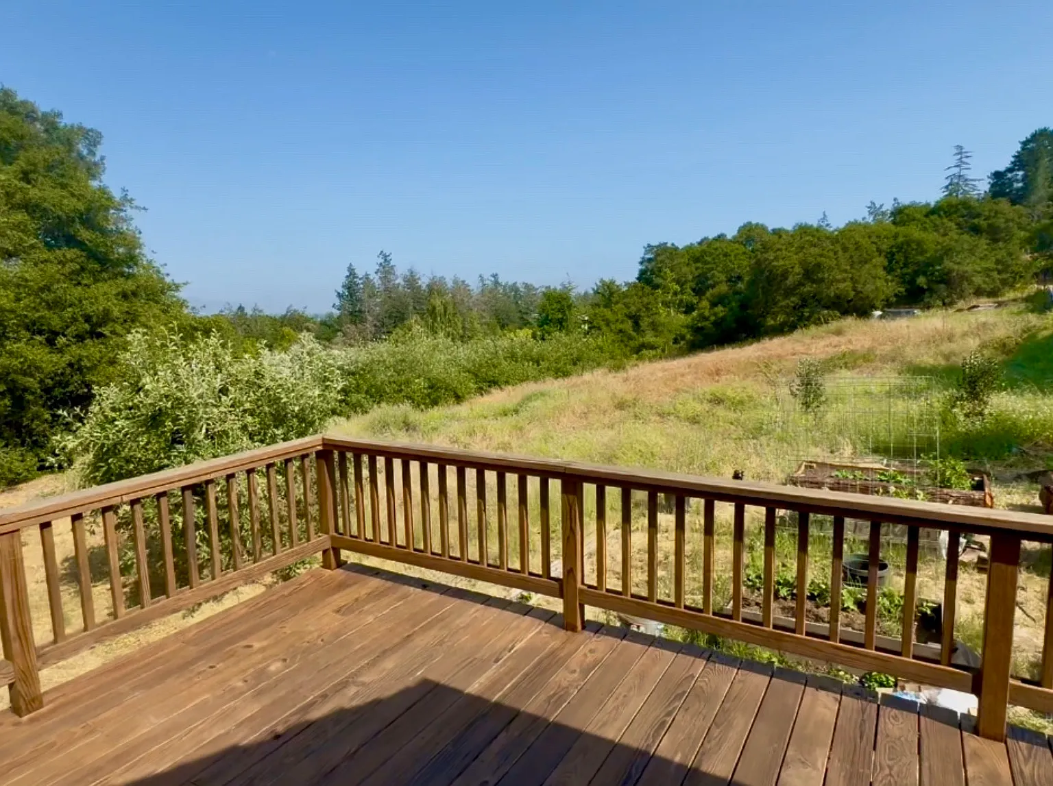 4 bed, 2.5 bath, 1500 sqft, $4,400 — Photo 3