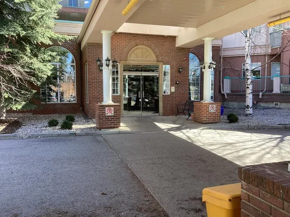 200 Lincoln Way SW #302, Calgary, AB T3E 7G7