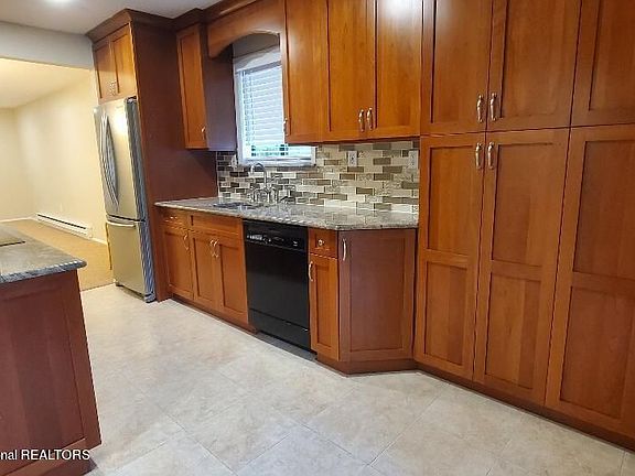 2nd image of 56 Amberly Dr Unit D