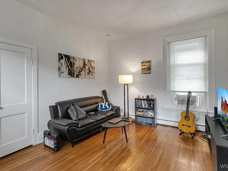 153 Allen St — Photo 9