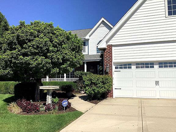 3rd image of 22408 Parkview Ln