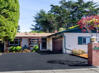 217 Crocker Ave, Pacific Grove, CA 93950