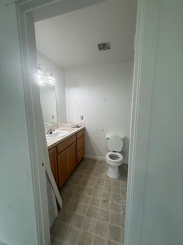 18146 NE Everett Ct Photo 1