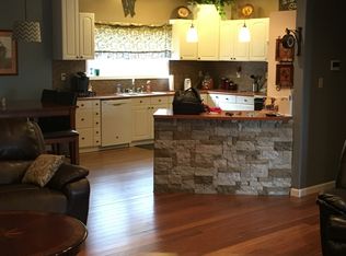 2600 Camellia Dr, Flatwoods, KY 41139