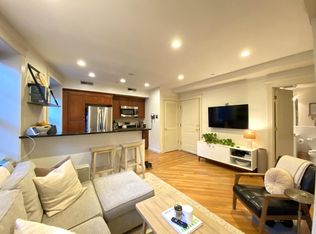 469 Hanover St #3F, Boston, MA 02113