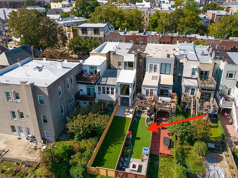 590 Gregory Ave — Photo 4