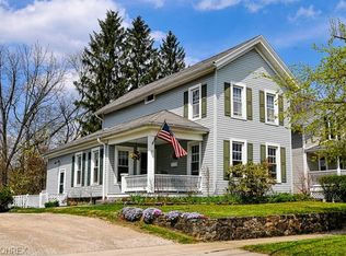 111 Bell St, Chagrin Falls, OH 44022