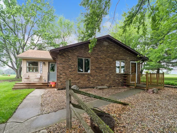 18990 365th St, Earlham, IA 50072