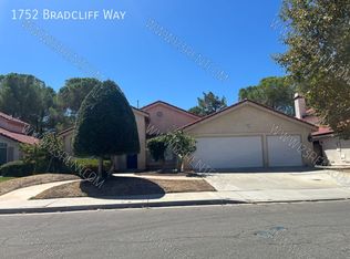 1752 Bradcliff Way, Palmdale, CA 93551
