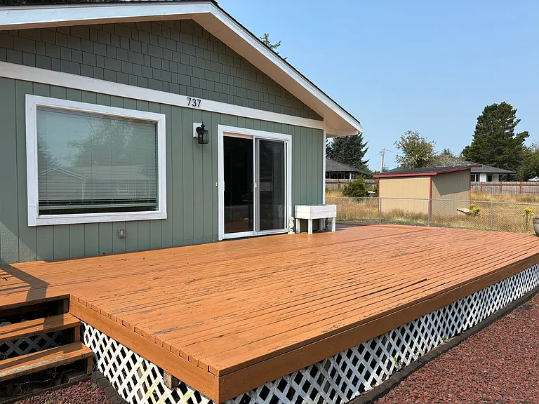 737 Wood Duck Ave SE — Photo 4