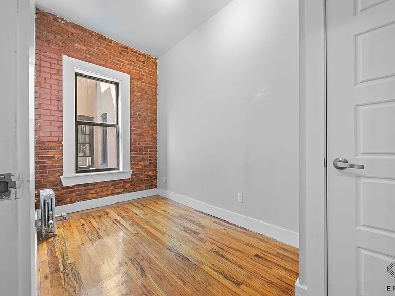 61-36 Woodbine St #1R — Photo 6