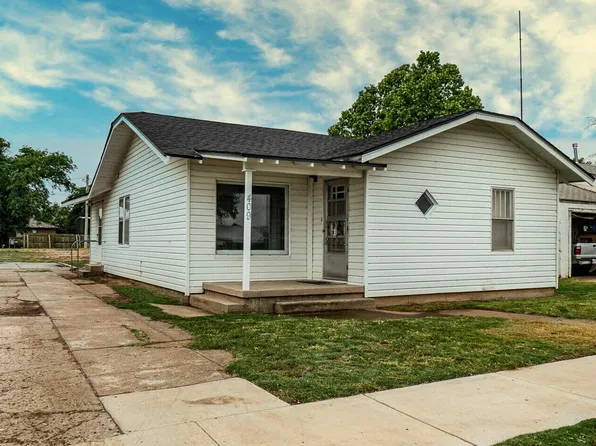 409 W Bedford St, Dimmitt, TX 79027