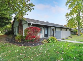 897 Kirkwall Dr, Akron, OH