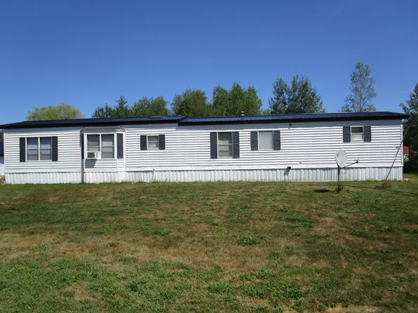 43 Old County Road S, Enfield, ME 04493