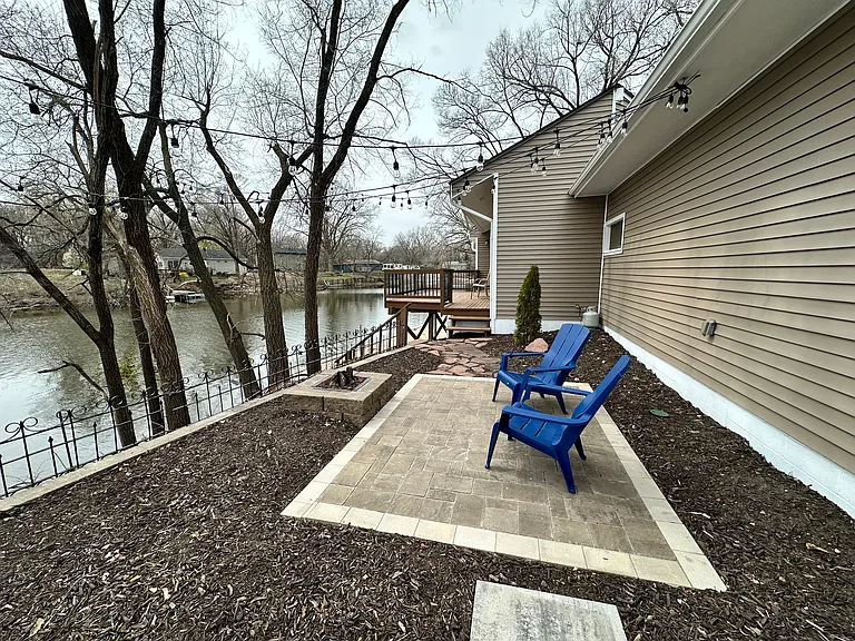 720 Boulevard St — Photo 28