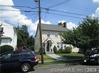 49 Culloden Rd #1, Stamford, CT 06902