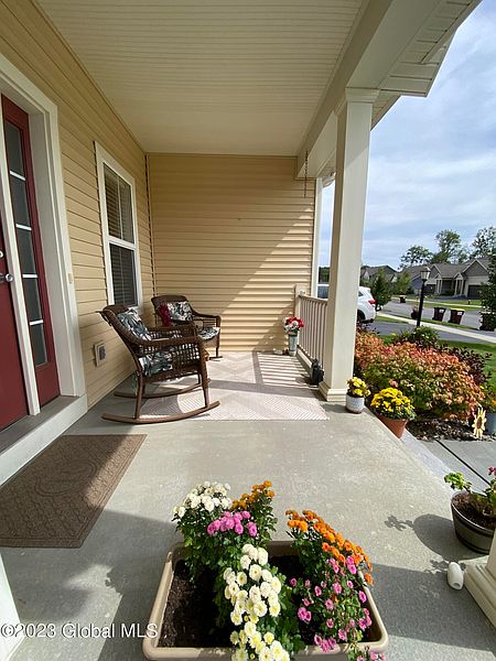4th image of 41 Weston Way