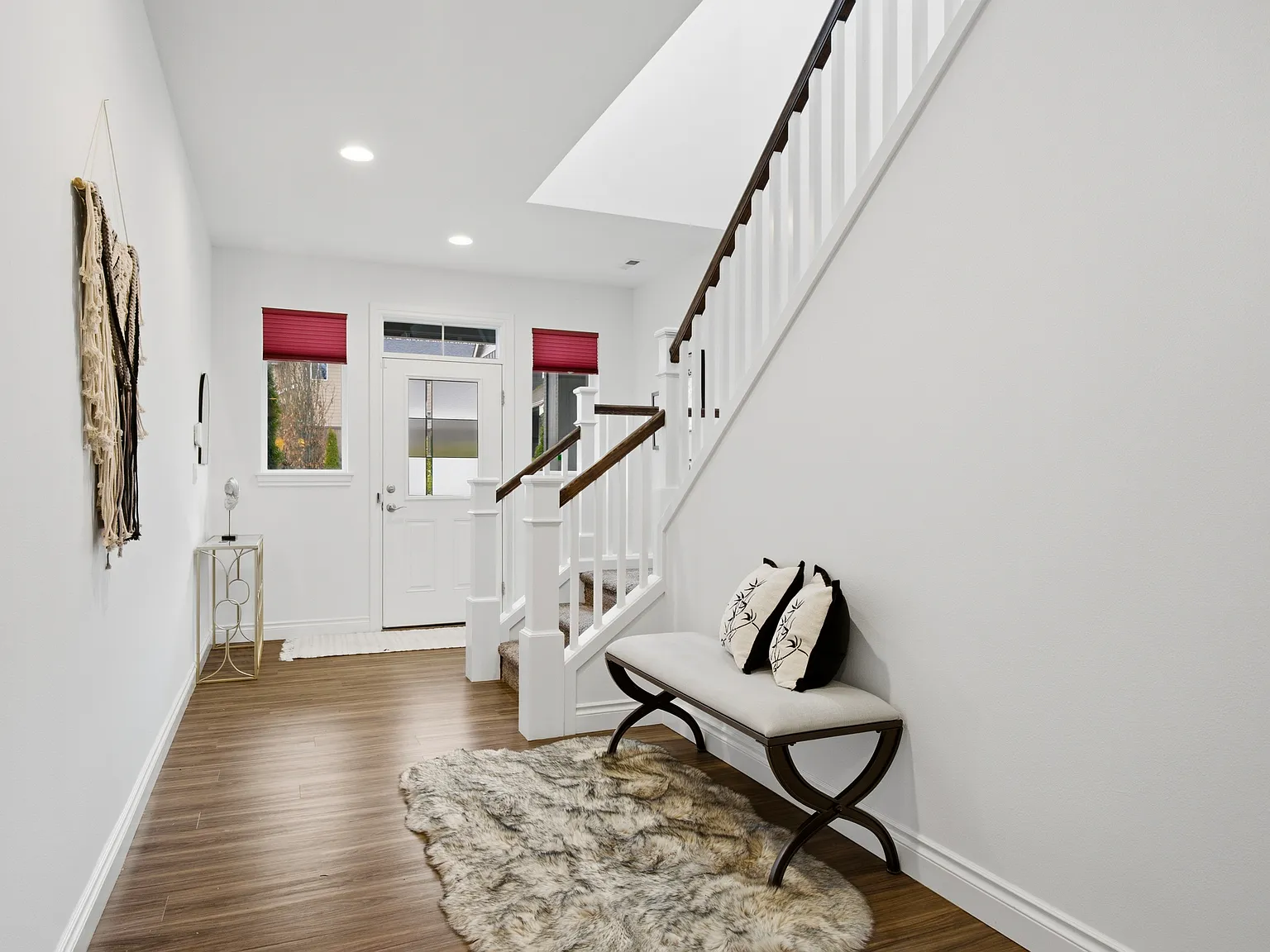 5 bed, 3120 sqft, $9,500 — Photo 3