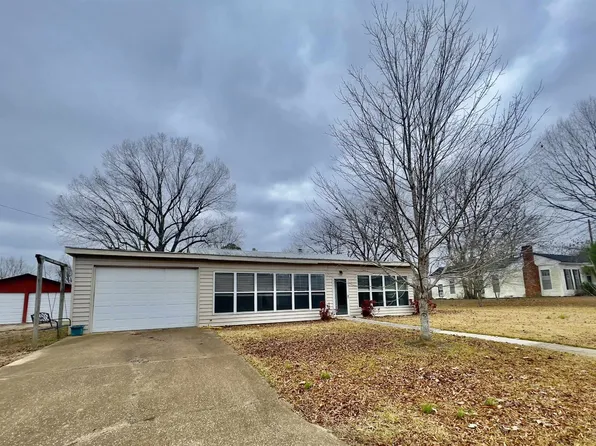 155 Riverview Cir, Saltillo, TN 38370