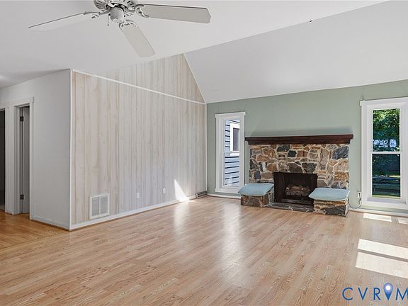5th image of 9541 Woodgate Rd