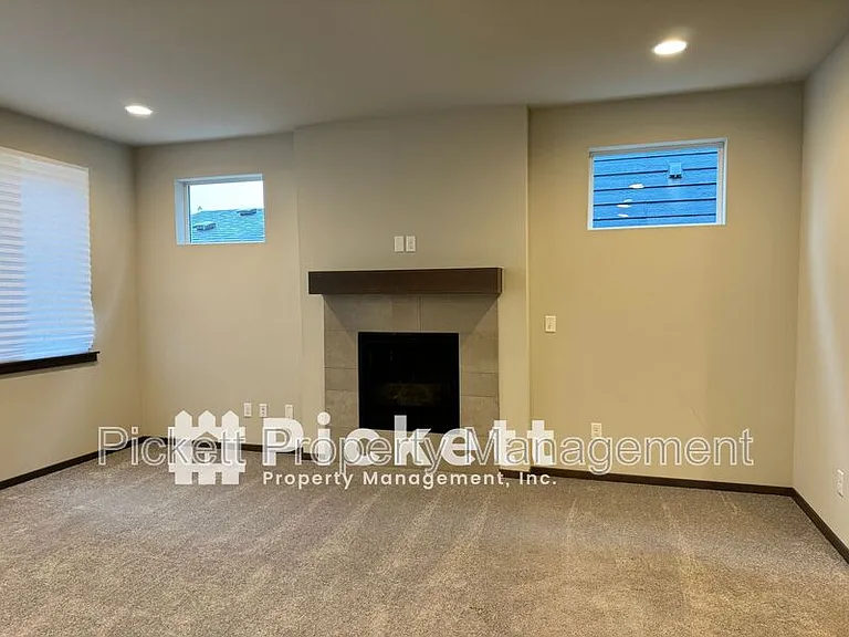 5146 Granger St — Photo 7