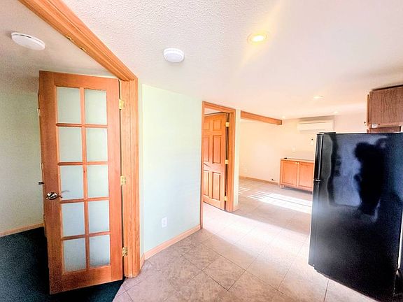 2nd image of 172 Skidmore St #4