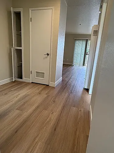 North Dutton Place Apartments — Photo 30