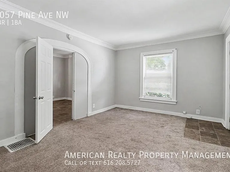 1057 Pine Ave NW — Photo 7