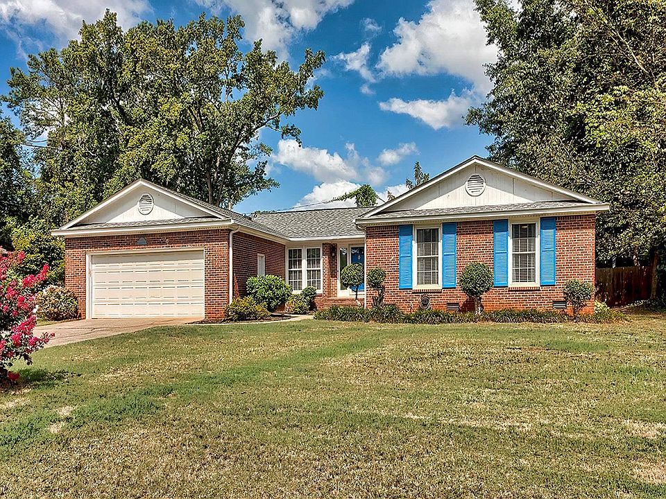 1st image of 125 Garmony Cir