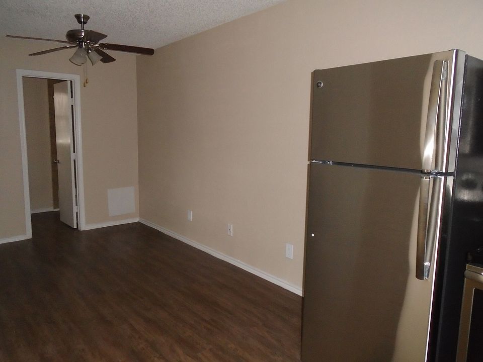 1st image of 5119 Live Oak St APT 209