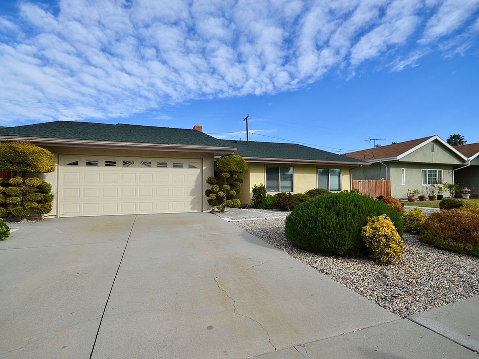 1st image of 2805 E Valley View Ave