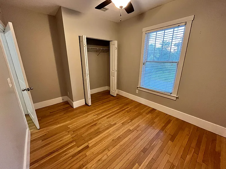 1721 Perry St #1 — Photo 32