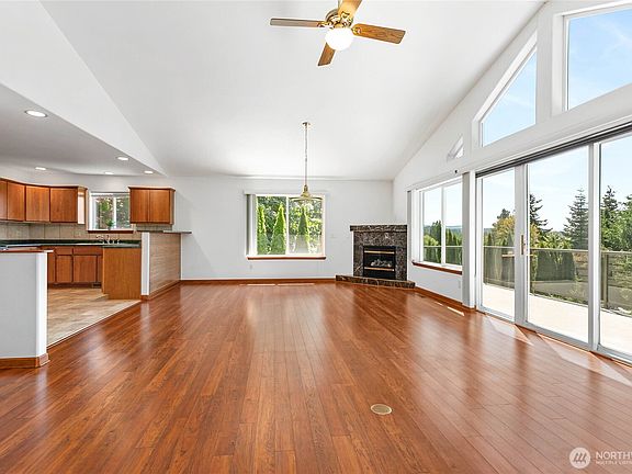5th image of 3004 Haggin Street