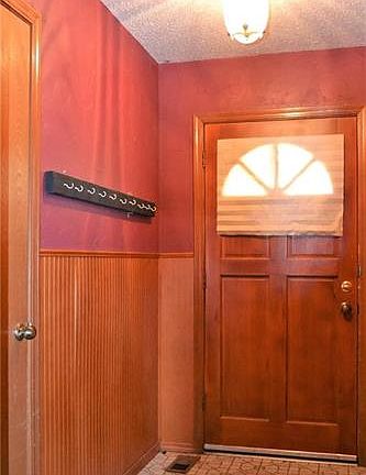 3rd image of 1225 W Westchester Way