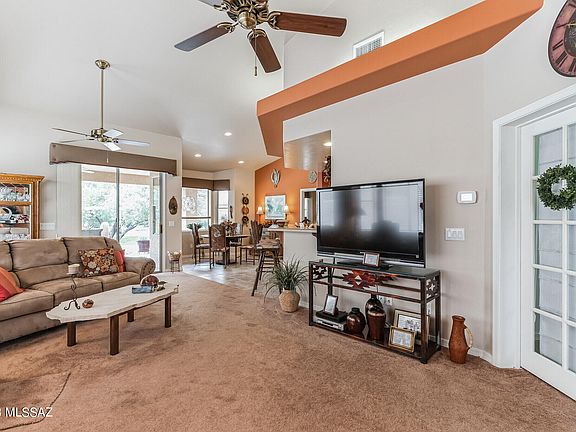 3rd image of 525 W Aspenwood St
