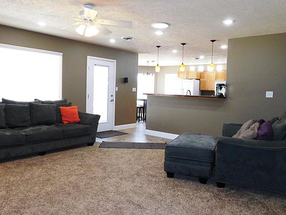 5th image of 5000 Pinecroft Dr