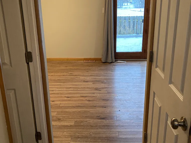 325 Dahlgren Dr — Photo 7