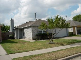 118 Tarango Ln, Irving, TX 75061