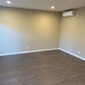 1718 E Mariposa Ave #E — Photo 2