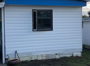 1421 Highland Ave, Tavares, FL 32778