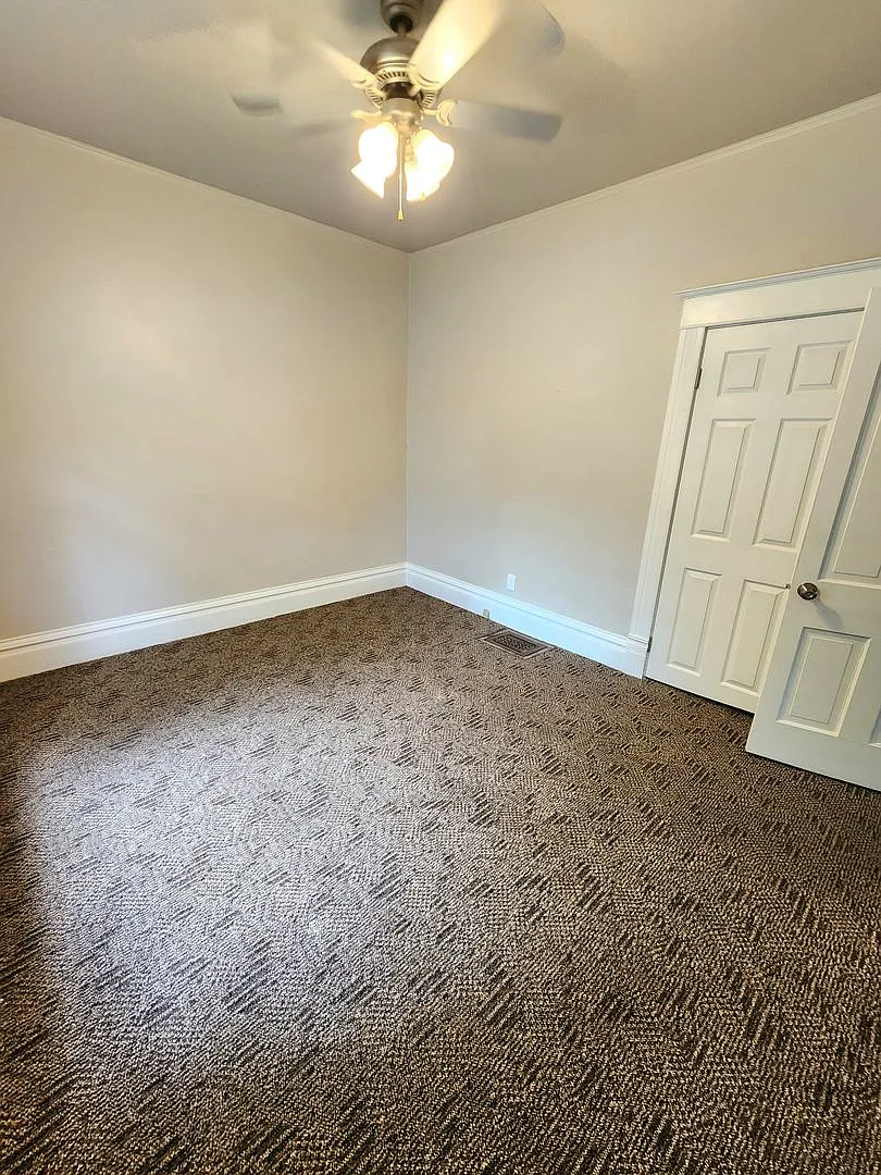 Birch St Duplex — Photo 3