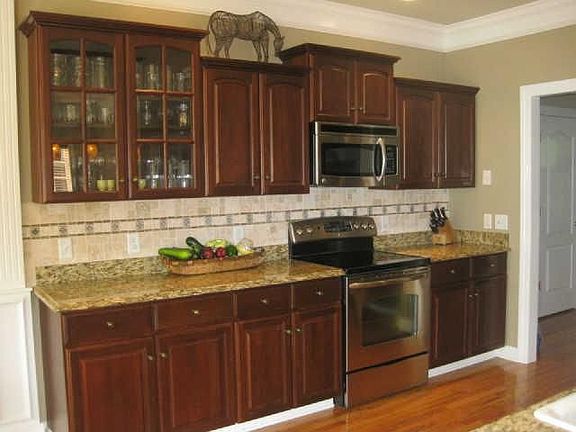 2nd image of 1921 Baskinbrook Ct