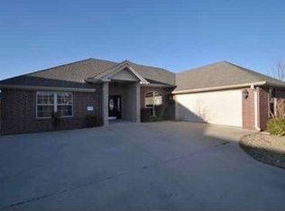 11115 Bear Dr, Farmington, AR 72730