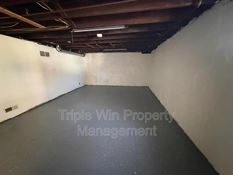 123 W Thornton Ave — Photo 23